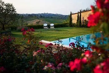 Aia Mattonata Relais 3*