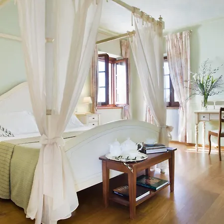 Couette-café Aia Mattonata Relais 3*