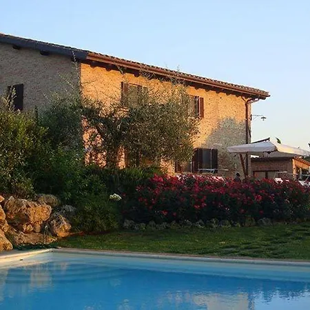 Aia Mattonata Relais Bed & Breakfast